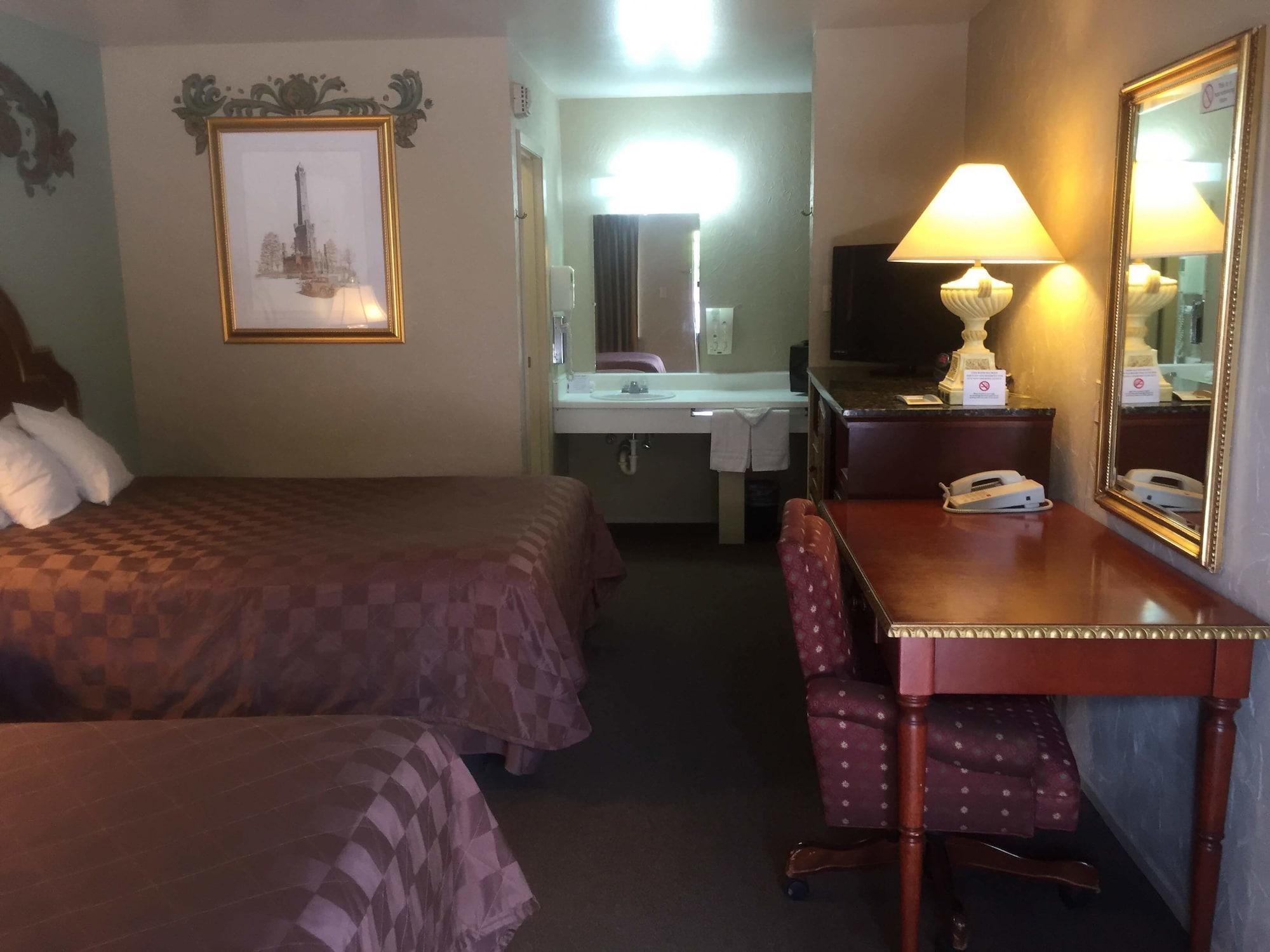Americas Best Value Inn - Legend'S Inn Junction Extérieur photo