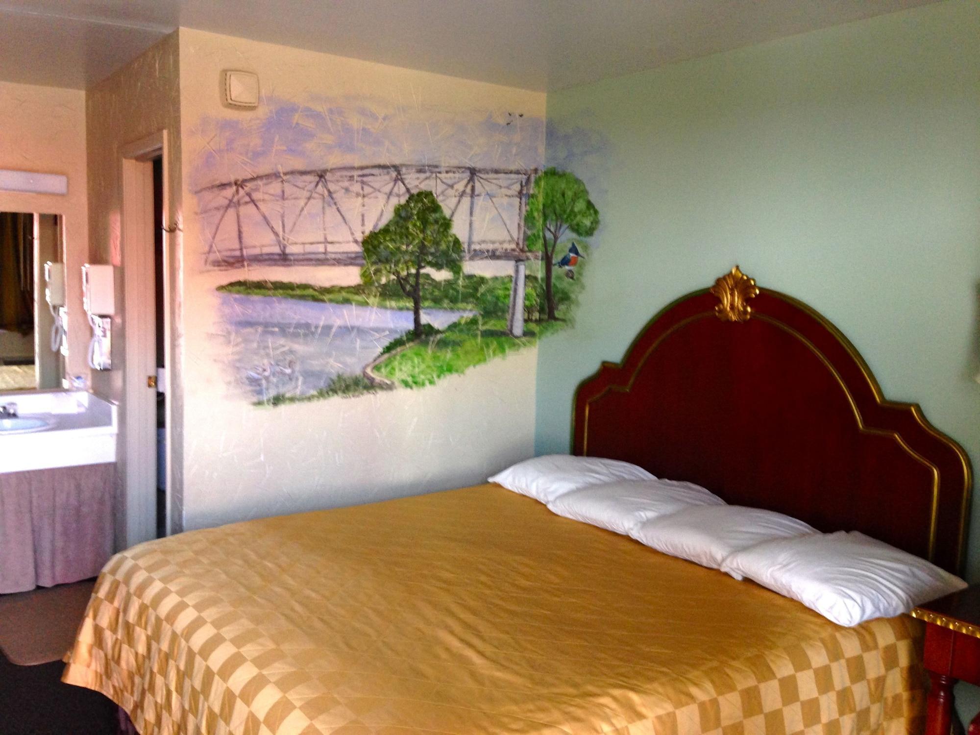 Americas Best Value Inn - Legend'S Inn Junction Extérieur photo